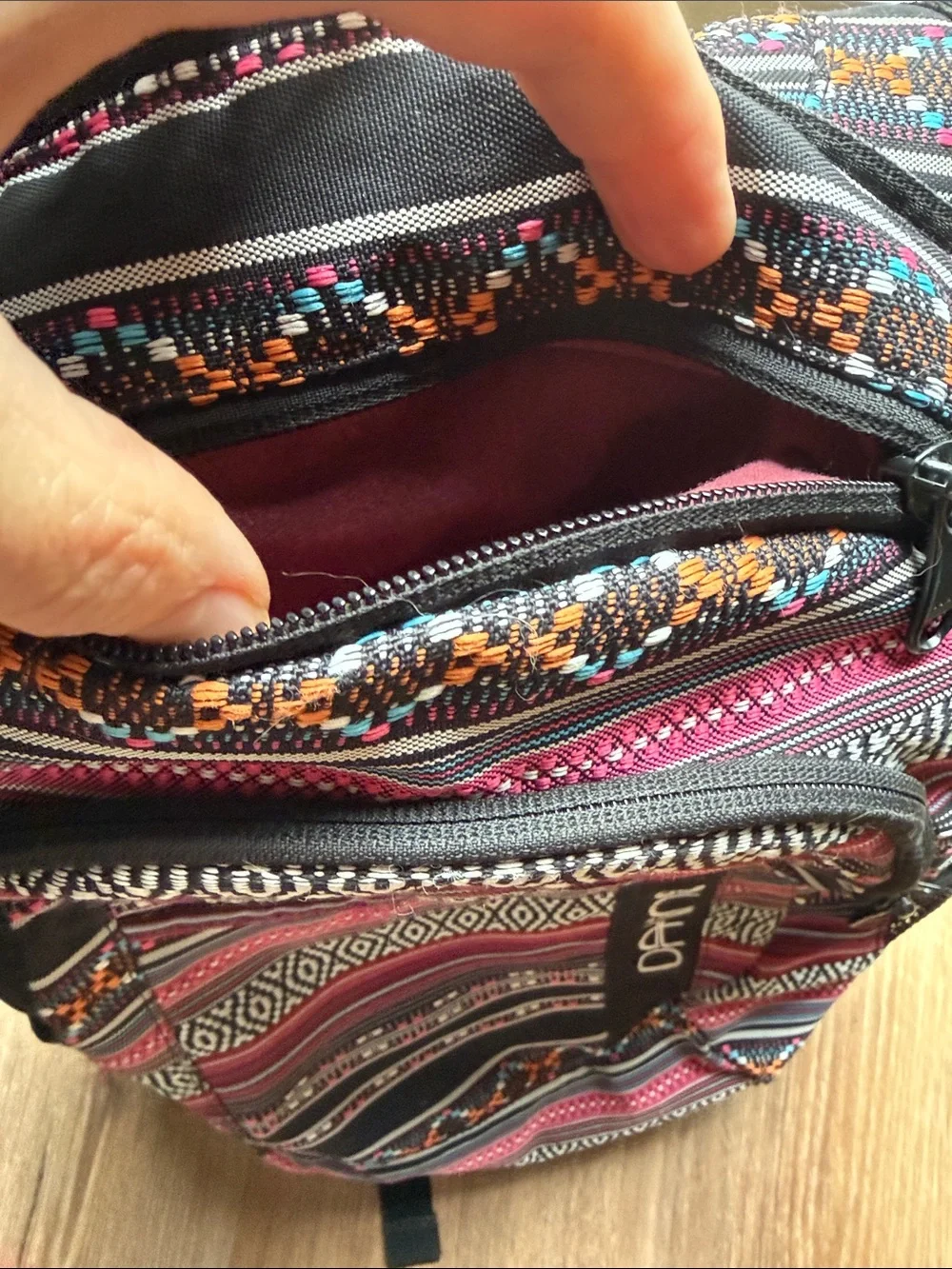 Dakine eye catching